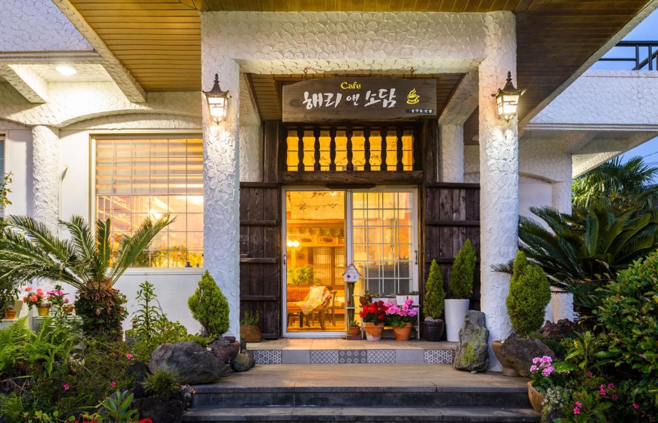 Harry And Sodam Pension Jeju Buitenkant foto